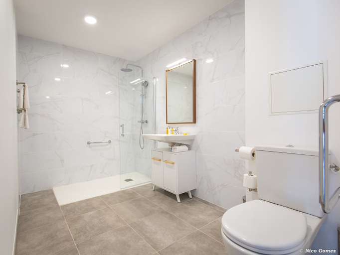 Bathroom 5, SOWELL HOTELS La Plage, Var