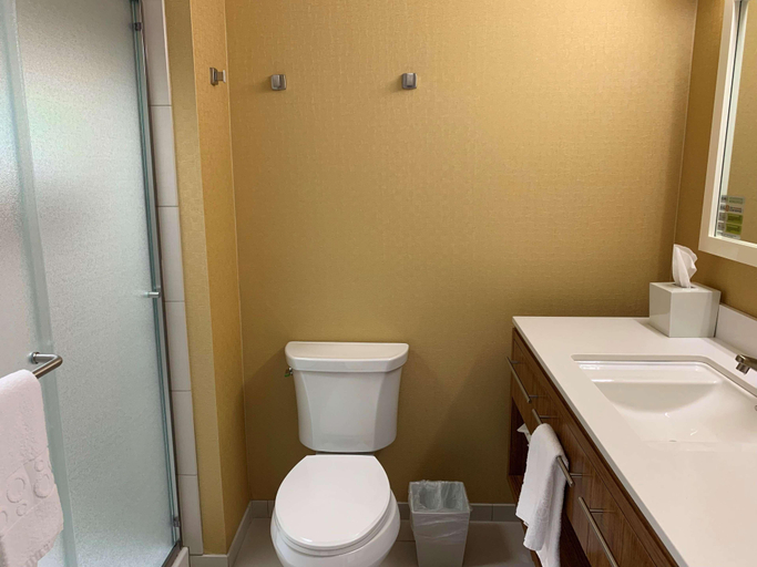 Bathroom 4, Suburban Studios Fort Smith, Sebastian