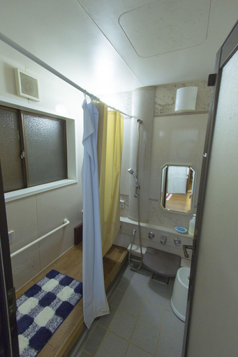 Bathroom 4, i Osaka Traditional 103, Osaka