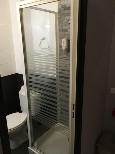 Bathroom 4, Les Hotels Dorele, Loiret