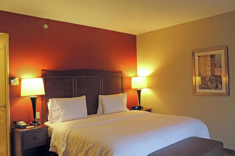 Bedroom 3, Hampton Inn & Suites St. Louis/South I-55, Saint Louis