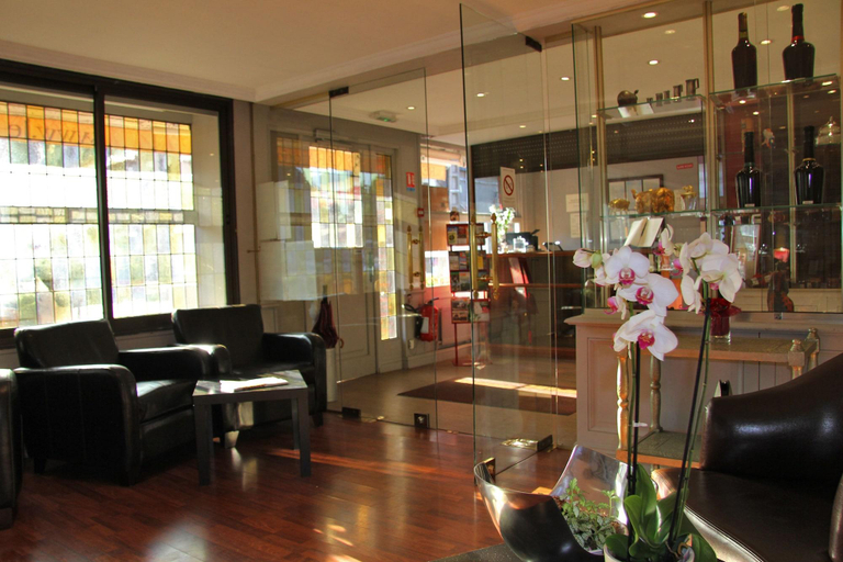 Public Area, Logis Hotel Restaurant LE COCHON D'OR, Eure