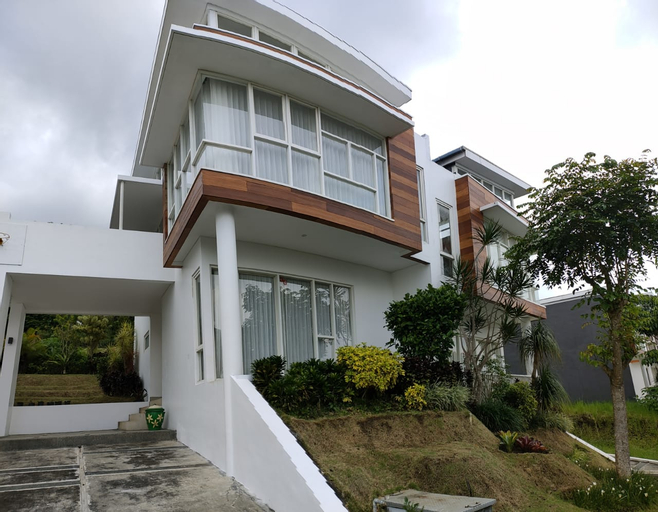 Villa Melvin Amarta Hills, Malang
