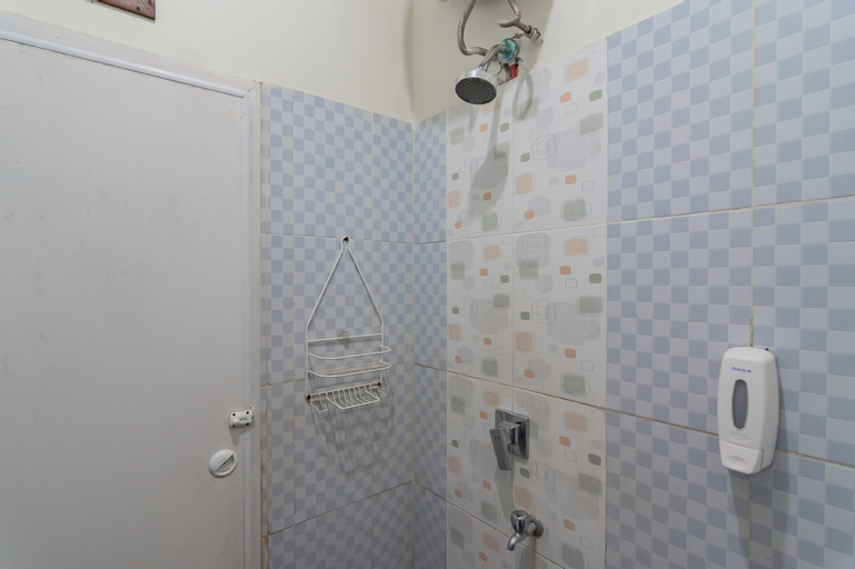 Bedroom 16