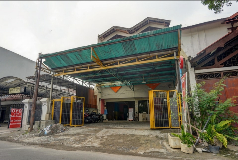 Exterior & Views 1, Lia House, Surabaya
