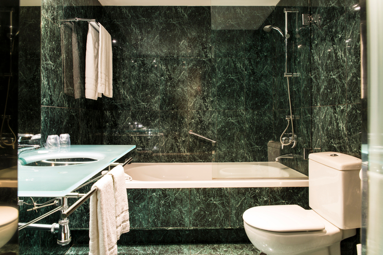 Bathroom 5, Sercotel AB Arganda, Madrid