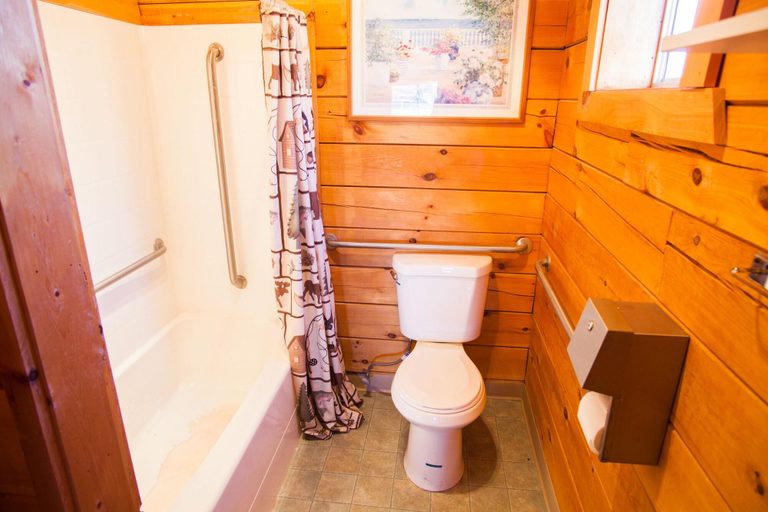 Bathroom 3, Bryce GatewayInn Cabins, Garfield