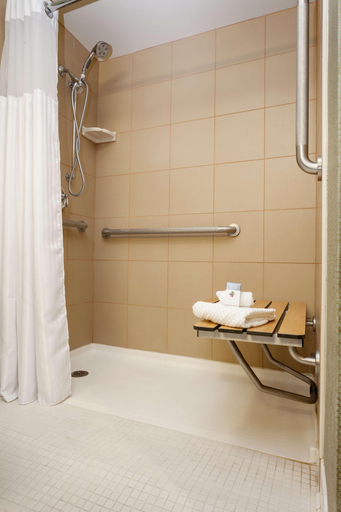 Bathroom 4, DoubleTree by Hilton Hotel Billings, Yellowstone