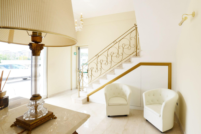 Public Area 3, Grand Hotel Royal, Napoli