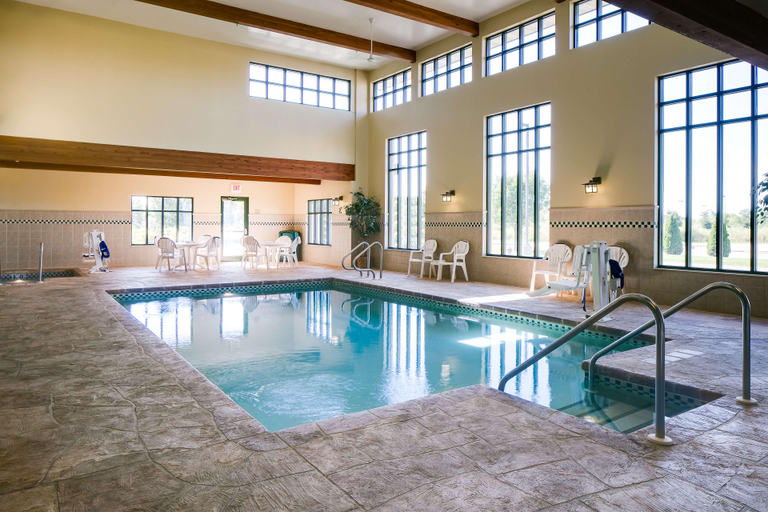 Sport & Beauty 5, Country Inn & Suites, Madison West, Dane