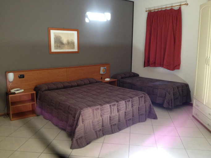 Bedroom 3, hotel ginepro, Napoli