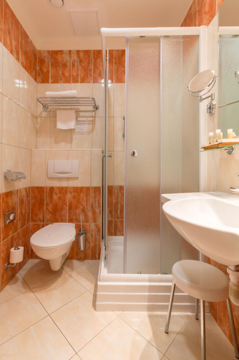 Bathroom 5, Ensana Centralni Lazne – Maria Spa, Cheb