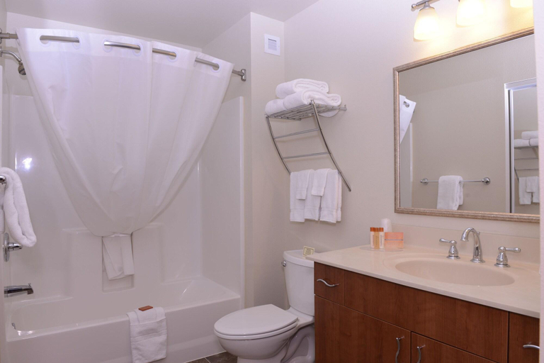 Bathroom, Kenai Aspen Suites Hotel, Kenai Peninsula