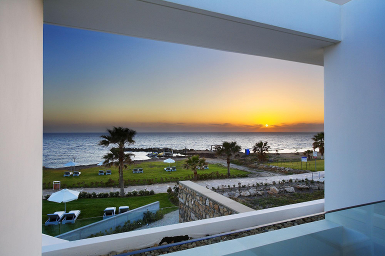 Bedroom 3, Paradise Cove Luxurious Beach Villas