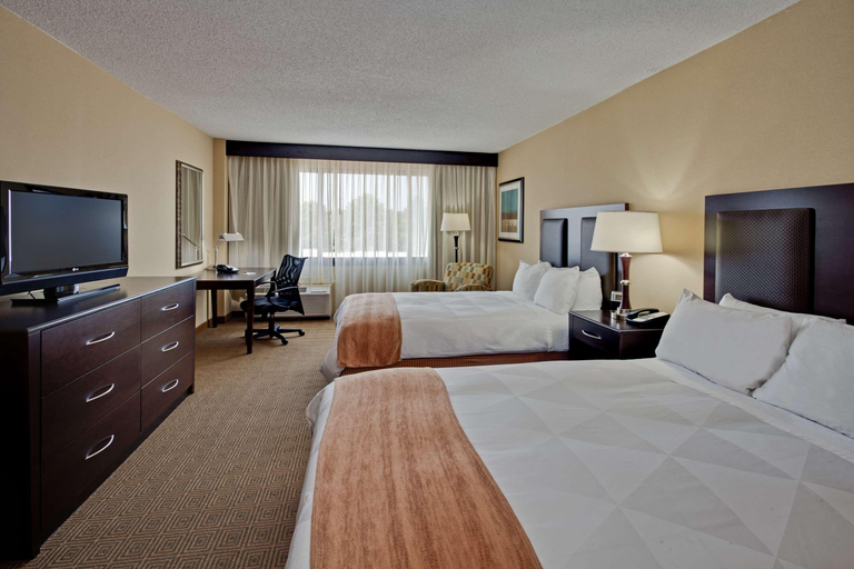 Bedroom 3, Radisson Hotel Freehold, Monmouth