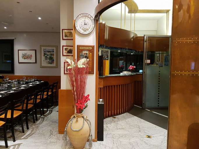 Public Area 2, L'Angolo di Beppe, Lecce