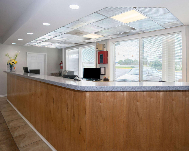 Public Area 2, Ramada By Wyndham Lumberton, Robeson
