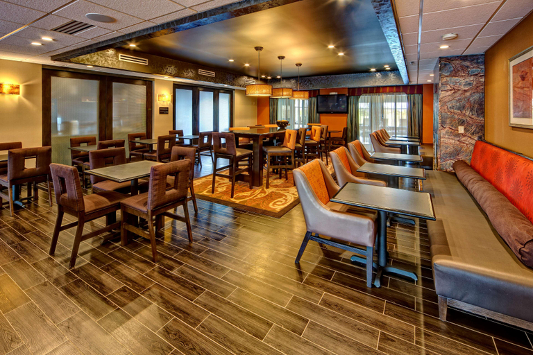 Food & Drinks 5, Hampton Inn Indianapolis-SW/Plainfield , Hendricks