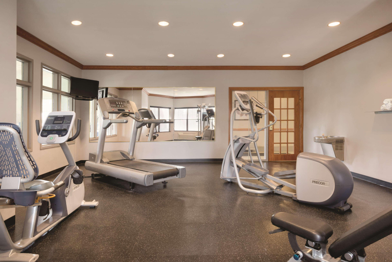 Sport & Beauty 4, Country Inn & Suites By Radisson, Portage, In, Porter