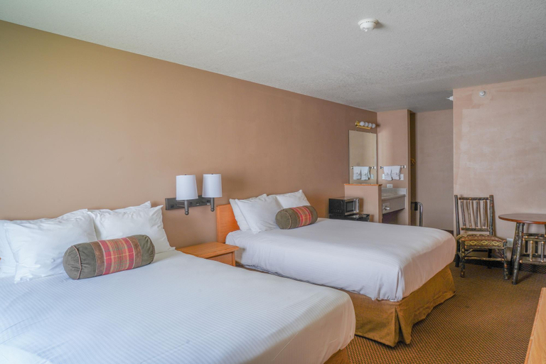 Bedroom 3, Whitewater Inn Big Sky, Gallatin