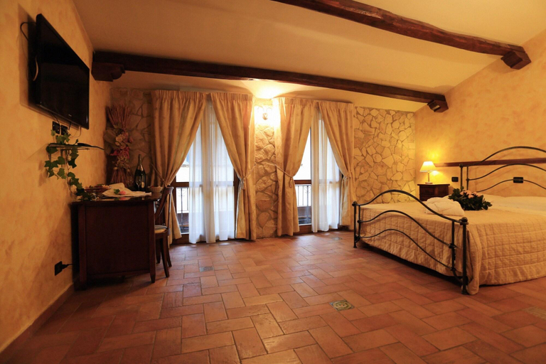 Bedroom 1, Hotel L'Aquila, L'Aquila