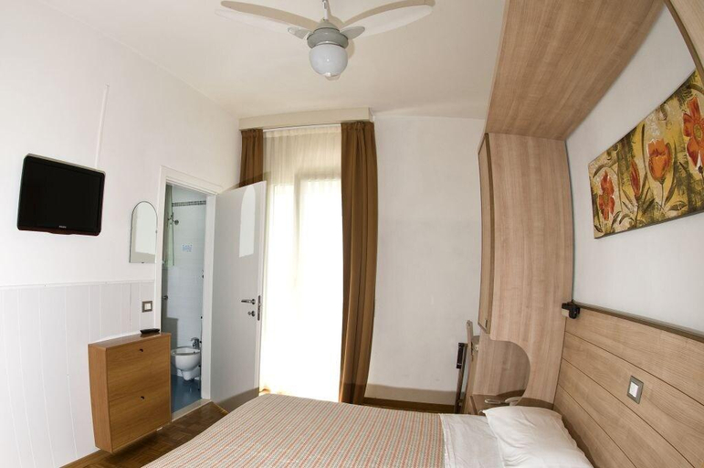 Bedroom 4, The Donatello Hotel Cesenatico, Forli' - Cesena