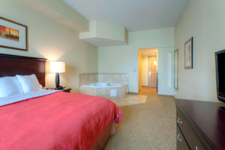 Bedroom 28