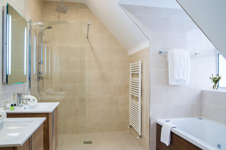 Bathroom, The Great Northern Hotel