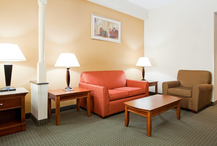 Public Area 2, Four Points by Sheraton Fayetteville Fort Bragg, Cumberland
