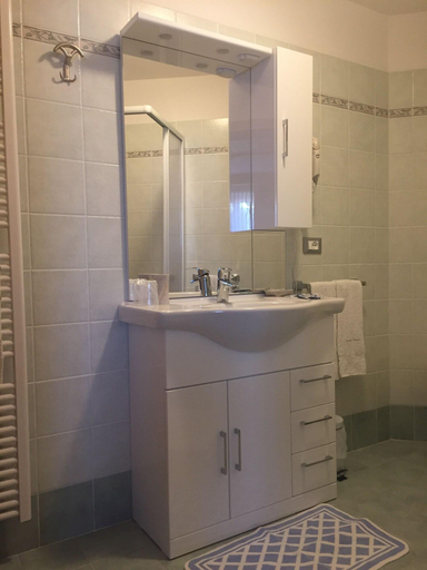 Bathroom 4, Giusy Rooms & Cafe, Trento