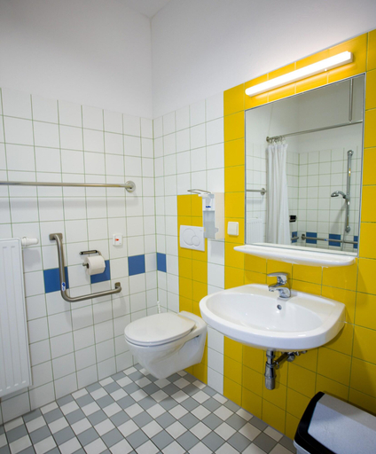 Bathroom 4, Haus Mobene - Hotel Garni, Graz