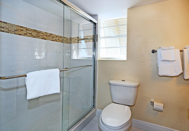 Bathroom 4, Chateau Mar Beach Resort, Volusia