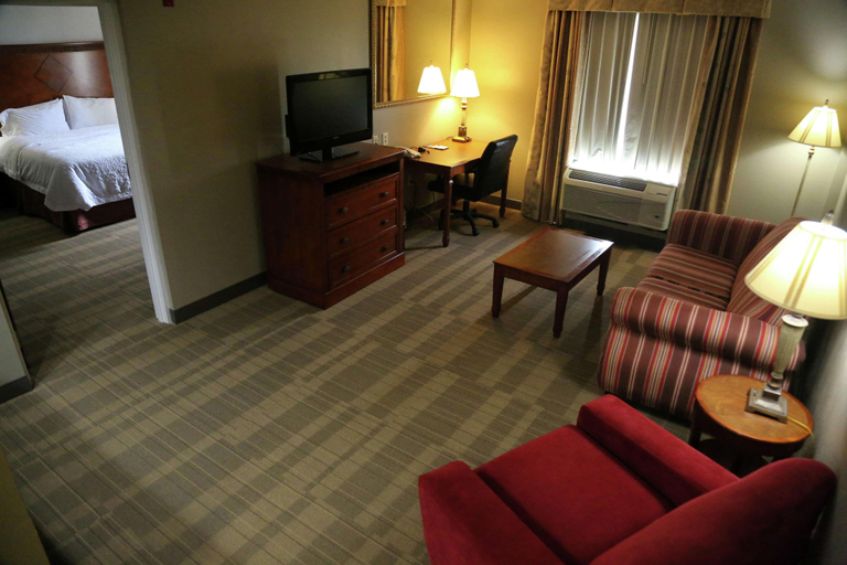 Bedroom 3, Hampton Inn & Suites Jennings, Jefferson Davis