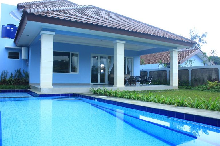 Villa Dlima Kembar 1 5BR-20Pax, Bogor