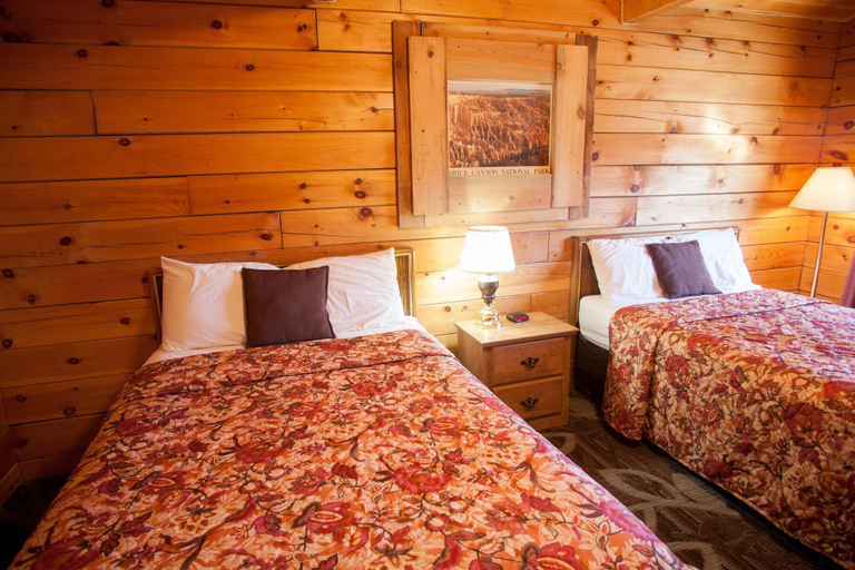 Bedroom 2, Bryce GatewayInn Cabins, Garfield