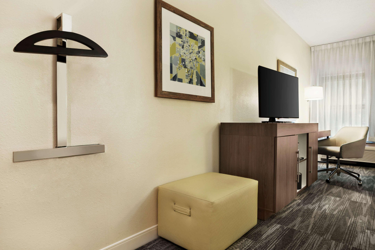 Public Area 2, Hampton Inn Findlay, Hancock