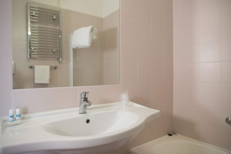 Bathroom 5, Autohotel, Rome