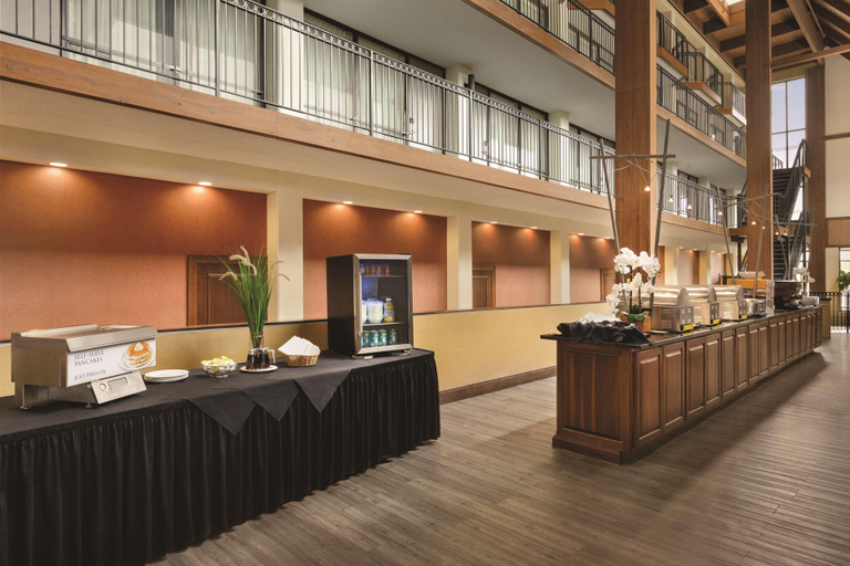 Public Area 2, Radisson Hotel Lenexa Overland Park, Kansas City
