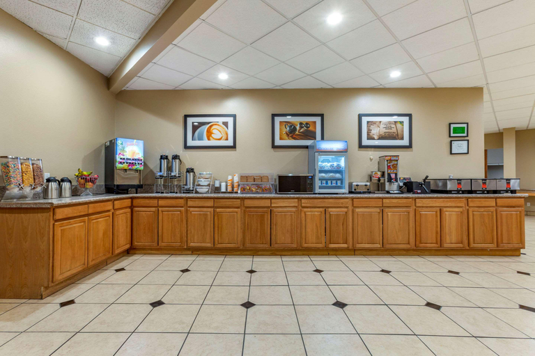 Public Area 2, Clarion Inn & Suites Roswell, Chaves