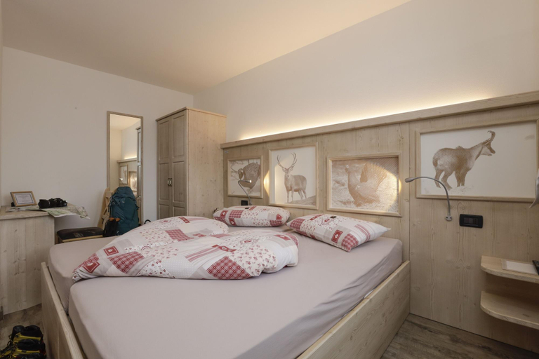 Bedroom 3, Hotel Aurora Compet, Trento