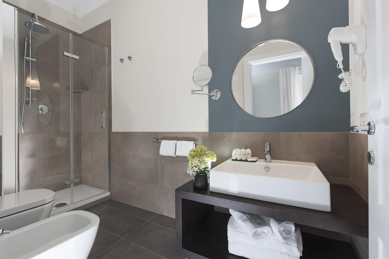 Bathroom 3, Charme 308, Rome