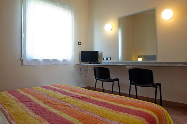 Bedroom 4, Autohotel, Rome