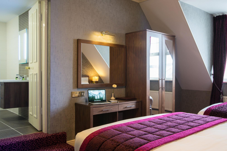 Bedroom 3, The Great Northern Hotel