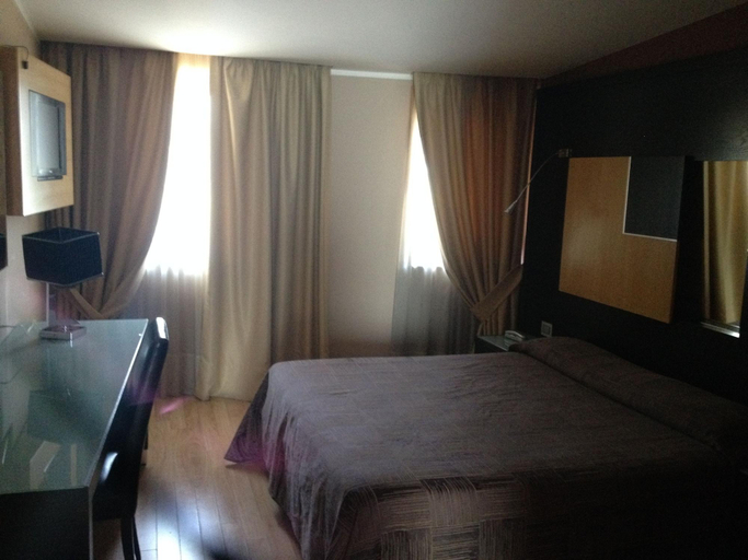 Bedroom 3, Hotel Ginepro, Napoli