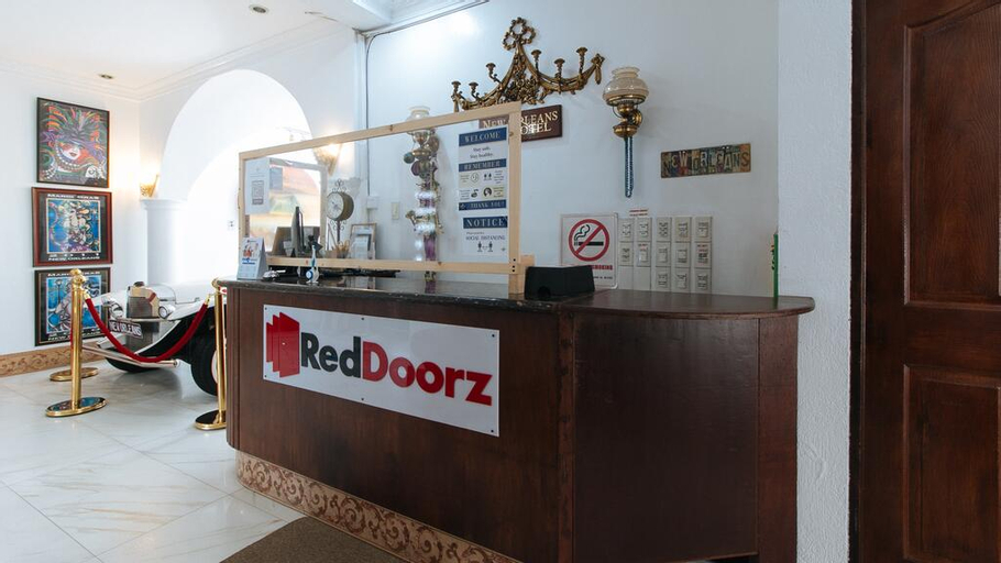 RedDoorz Plus @ New Orleans Auberge Hotel, Tagaytay City