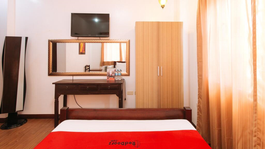 RedDoorz Plus @ New Orleans Auberge Hotel, Tagaytay City