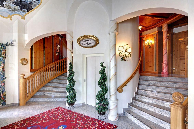 Public Area 3, Schloss Hotel Holzrichter, Märkischer Kreis