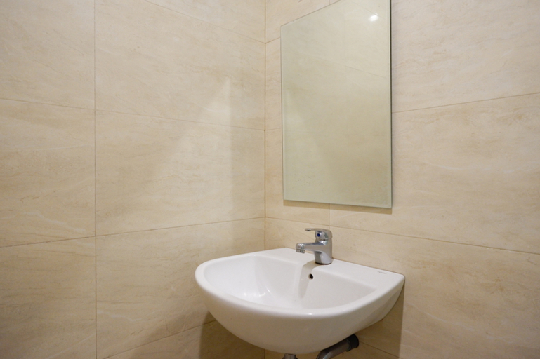 Bathroom 10