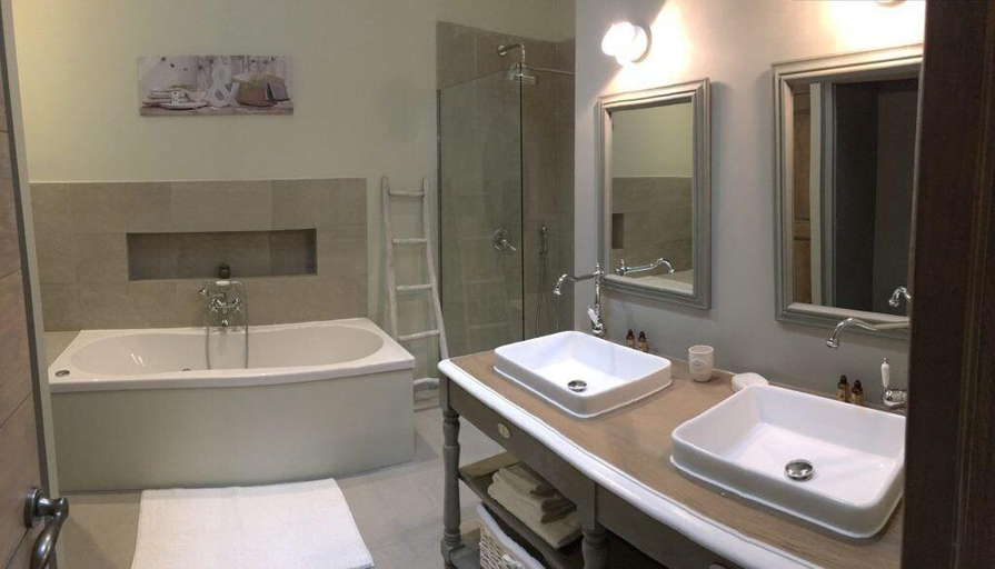 Bathroom 4, La Bastide des Songes - Demeure d'hôtes, Vaucluse