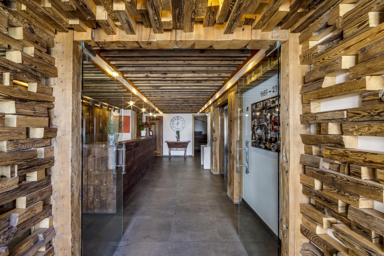 Public Area 2, Chalet Hôtel du Fornet, Savoie